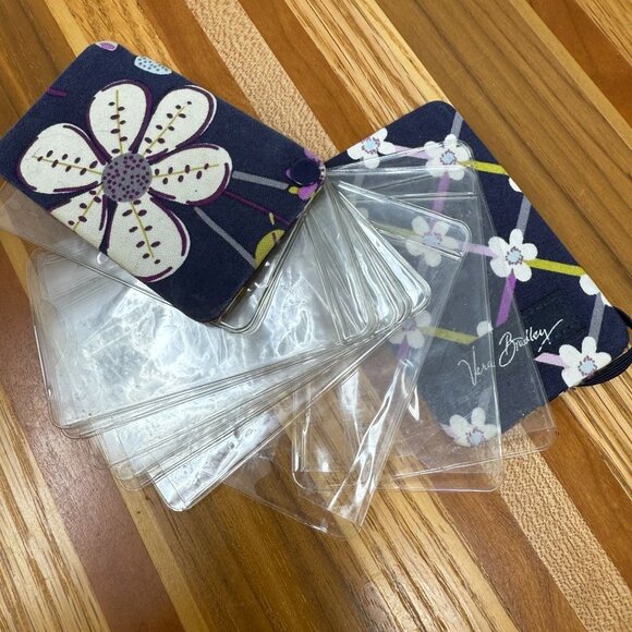 Vera Bradley Floral Nightingale Accordian Card Holder Wallet Plastic Sleeves - Picture 1 of 4